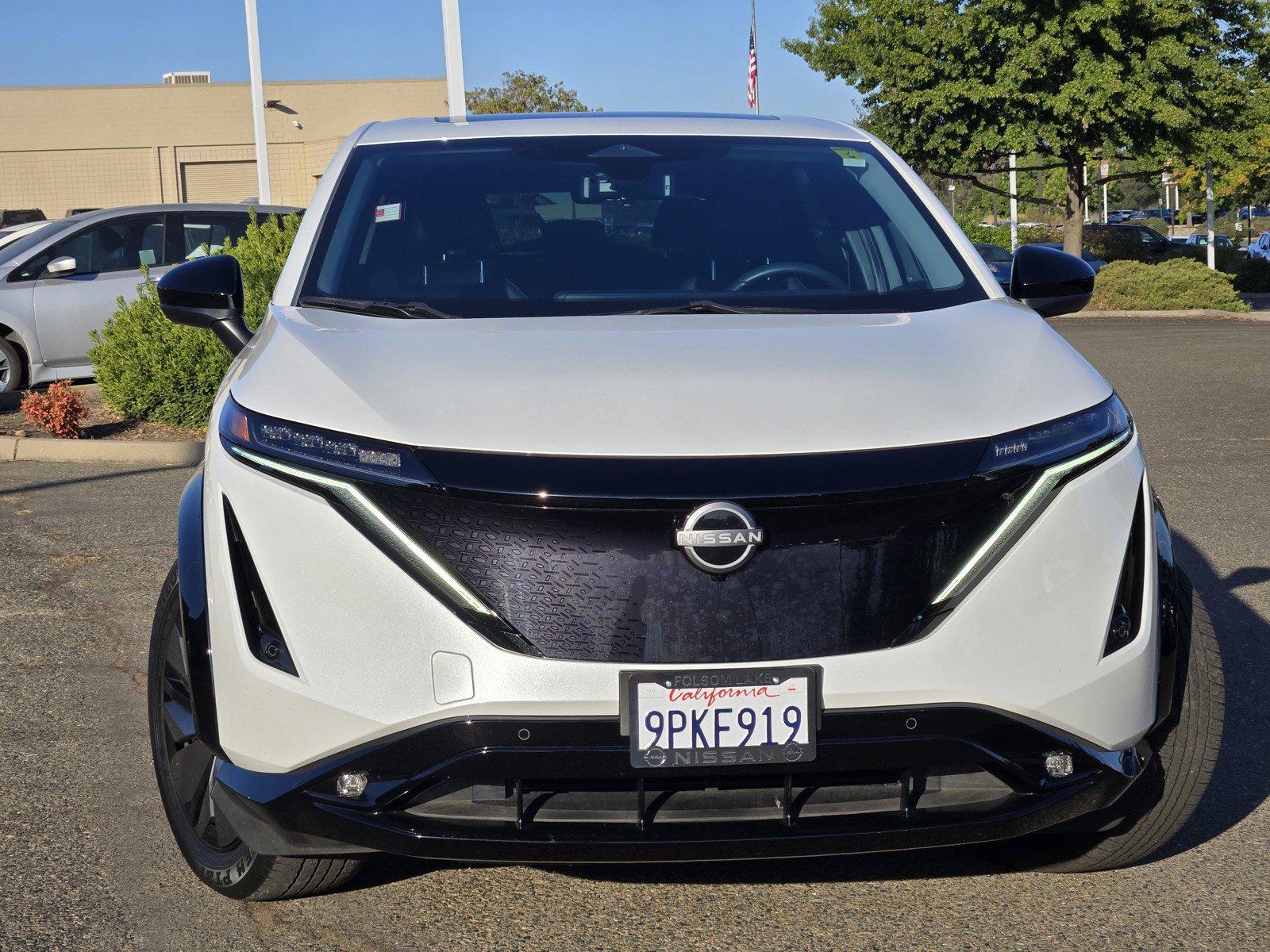 Used 2024 Nissan Ariya FWD image 2