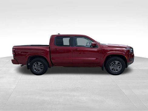 Certified 2025 Nissan Frontier SV RWD image 8