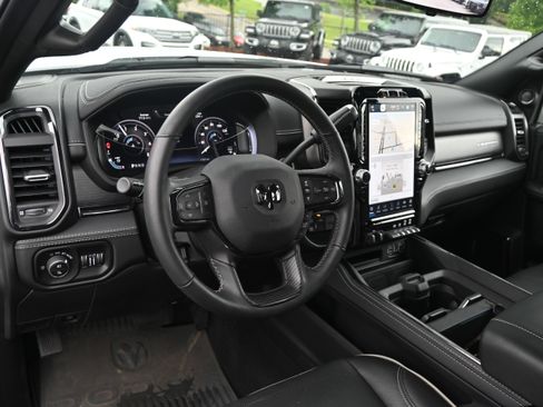 Used 2024 RAM 2500 Limited AWD/4WD image 11