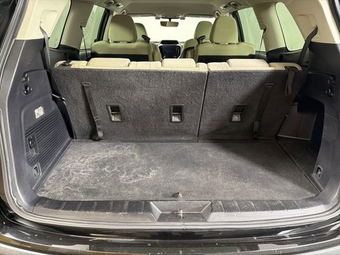 Used 2019 Subaru Ascent Premium AWD/4WD image 16