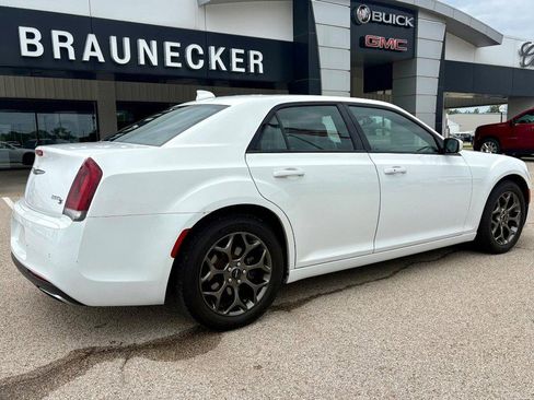 Used 2015 Chrysler 300 S w/ 300S Premium Group AWD/4WD image 3