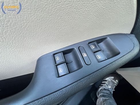 Used 2018 Volkswagen Jetta Wolfsburg Edition image 33