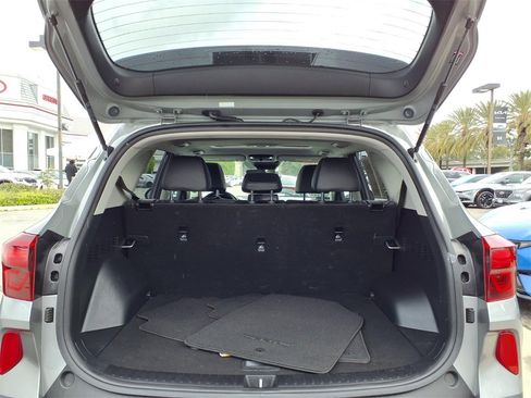 Used 2023 Kia Seltos EX image 24