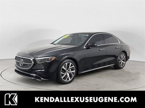 Used 2024 Mercedes-Benz E 350 4MATIC Sedan image 1