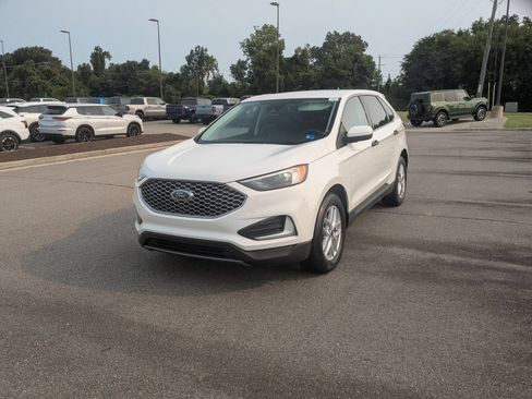 Used 2023 Ford Edge SEL AWD/4WD image 7
