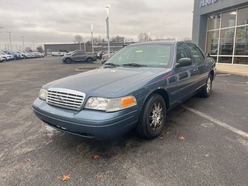 Used 2008 Ford Crown Victoria LX image 10
