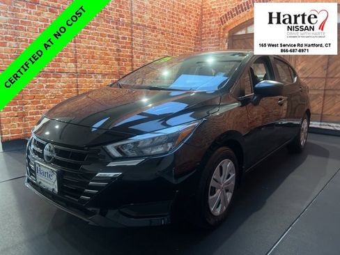 Used 2025 Nissan Versa S w/ Trunk Package image 3