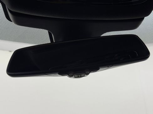 Used 2018 BMW 530e image 35