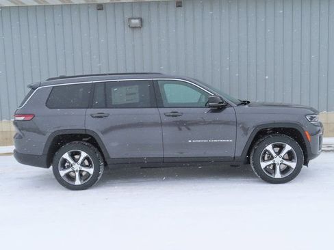 New 2026 Jeep Grand Cherokee L Limited image 2