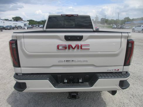 New 2026 GMC Sierra 3500 AT4 w/ AT4 Premium Plus Package AWD/4WD image 5