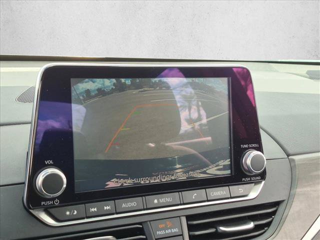 Used 2025 Nissan Altima 2.5 SV FWD image 18