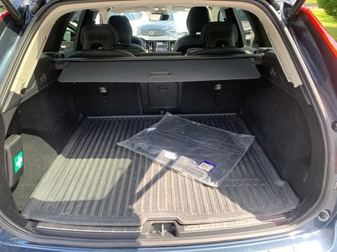 Used 2024 Volvo XC60 B5 Plus w/ Protection Package Premier AWD/4WD image 19