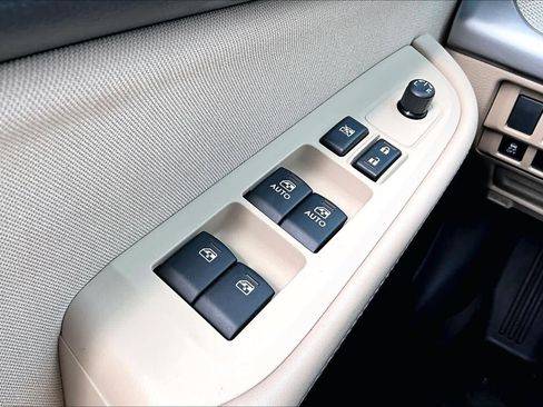 Used 2017 Subaru Outback 2.5i Premium image 34