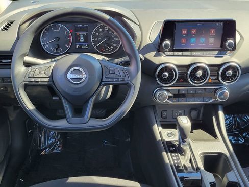 Certified 2025 Nissan Sentra S FWD image 4