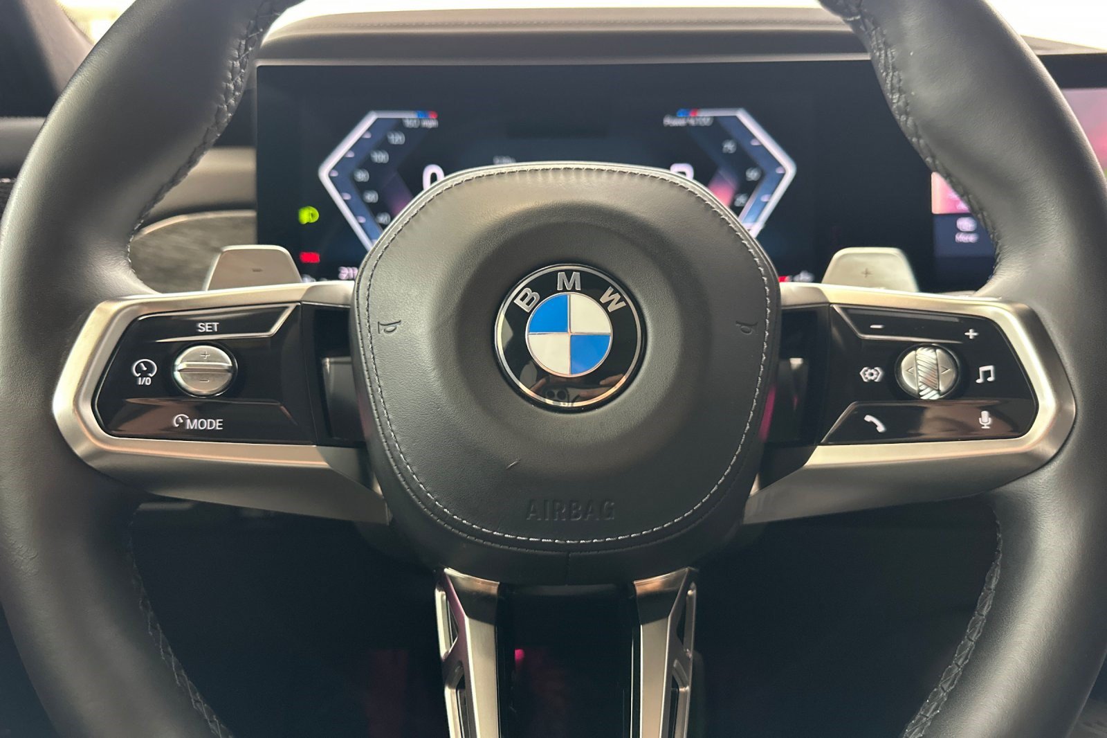 Used 2023 BMW 740i RWD image 10