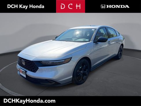 Certified 2025 Honda Accord SE image 1
