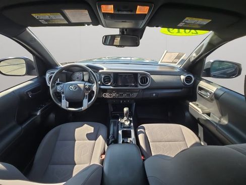 Certified 2019 Toyota Tacoma TRD Sport AWD/4WD image 17