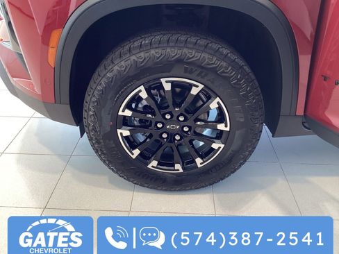 New 2026 Chevrolet Traverse Z71 w/ Enhanced Driving Package AWD/4WD image 17