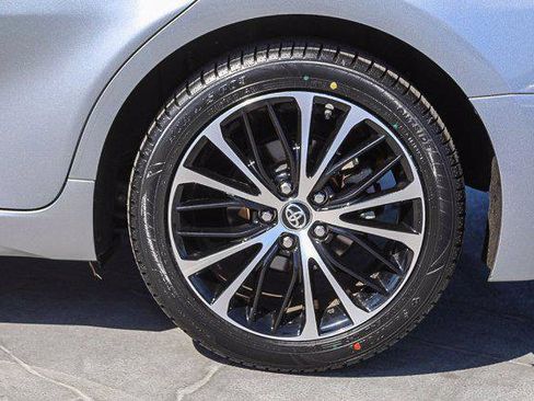 Certified 2019 Toyota Camry SE image 10