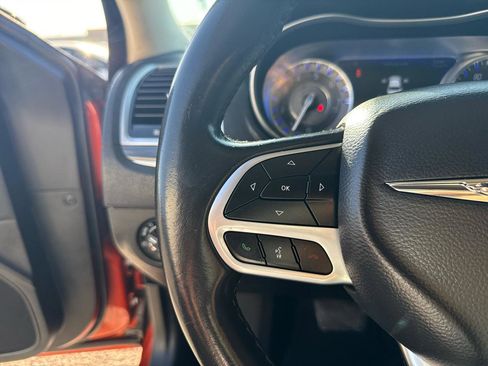 Used 2021 Chrysler 300 Touring w/ Sport Appearance Package image 17