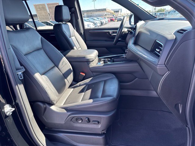 Used 2025 Chevrolet Tahoe LT AWD/4WD image 20