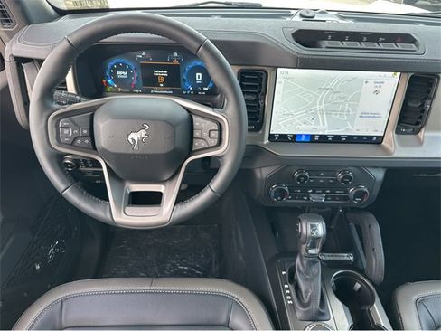 New 2025 Ford Bronco Outer Banks w/ Sasquatch Package image 10