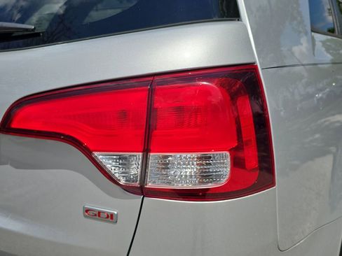 Used 2014 Kia Sorento LX image 7