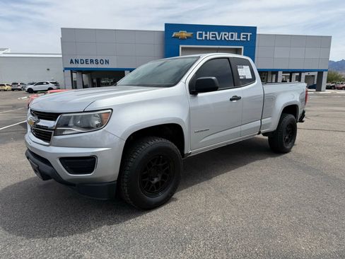 Used 2017 Chevrolet Colorado W/T w/ WT Convenience Package RWD image 1
