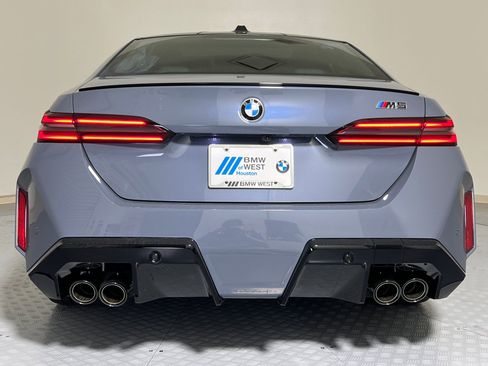 New 2026 BMW M5 w/ Executive Package image 10