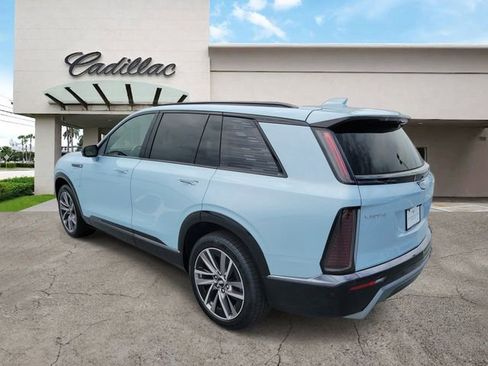 New 2026 Cadillac Vistiq Sport w/ LPO, Floor Liner Package AWD/4WD image 3