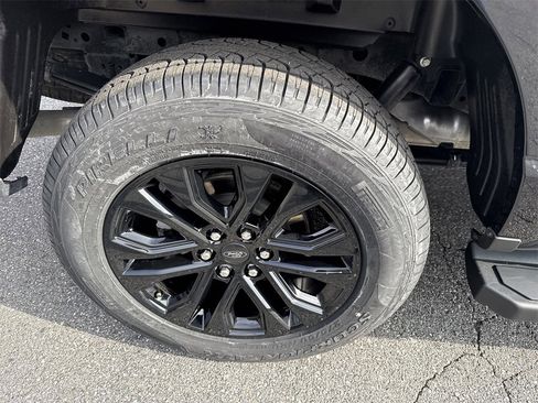 Used 2024 Ford F150 Lariat w/ Equipment Group 502A High image 18