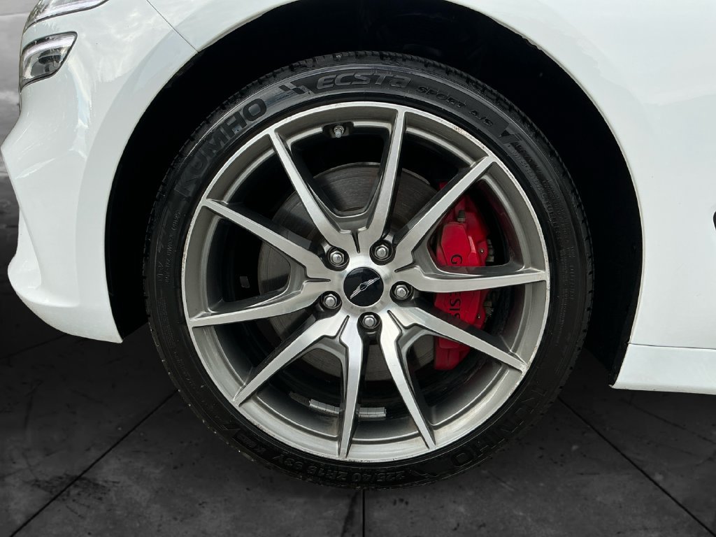 Used 2025 Genesis G70 2.5T AWD/4WD image 15