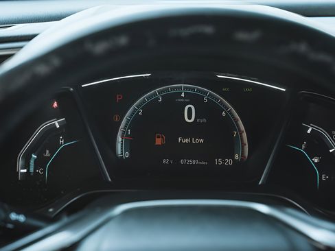Used 2020 Honda Civic EX image 25
