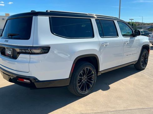 New 2026 Jeep Grand Wagoneer L Summit AWD/4WD image 5