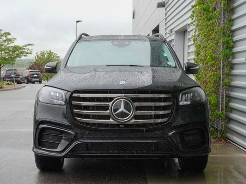 Used 2024 Mercedes-Benz GLS 450 4MATIC image 5