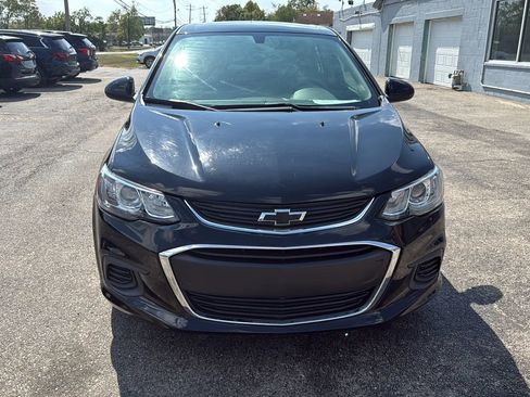 Used 2019 Chevrolet Sonic LT w/ Convenience Package FWD image 8