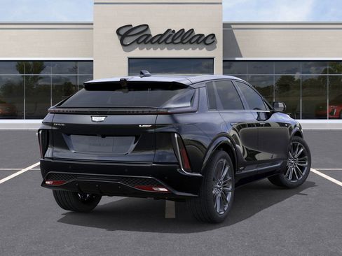 New 2026 Cadillac Lyriq V AWD/4WD image 4