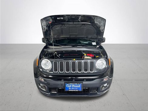 Used 2018 Jeep Renegade Latitude image 21