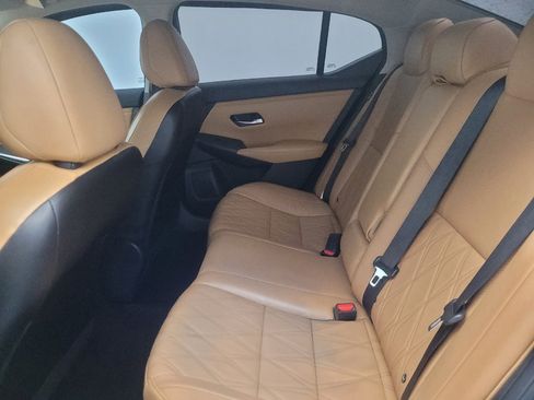 Used 2020 Nissan Sentra SV w/ SV Premium Package FWD image 18