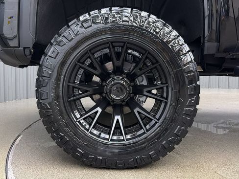 Used 2026 GMC Sierra 3500 Denali w/ Denali Reserve Package AWD/4WD image 9