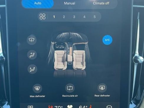 Used 2026 Volvo XC60 B5 Plus w/ Protection Package Premier image 22