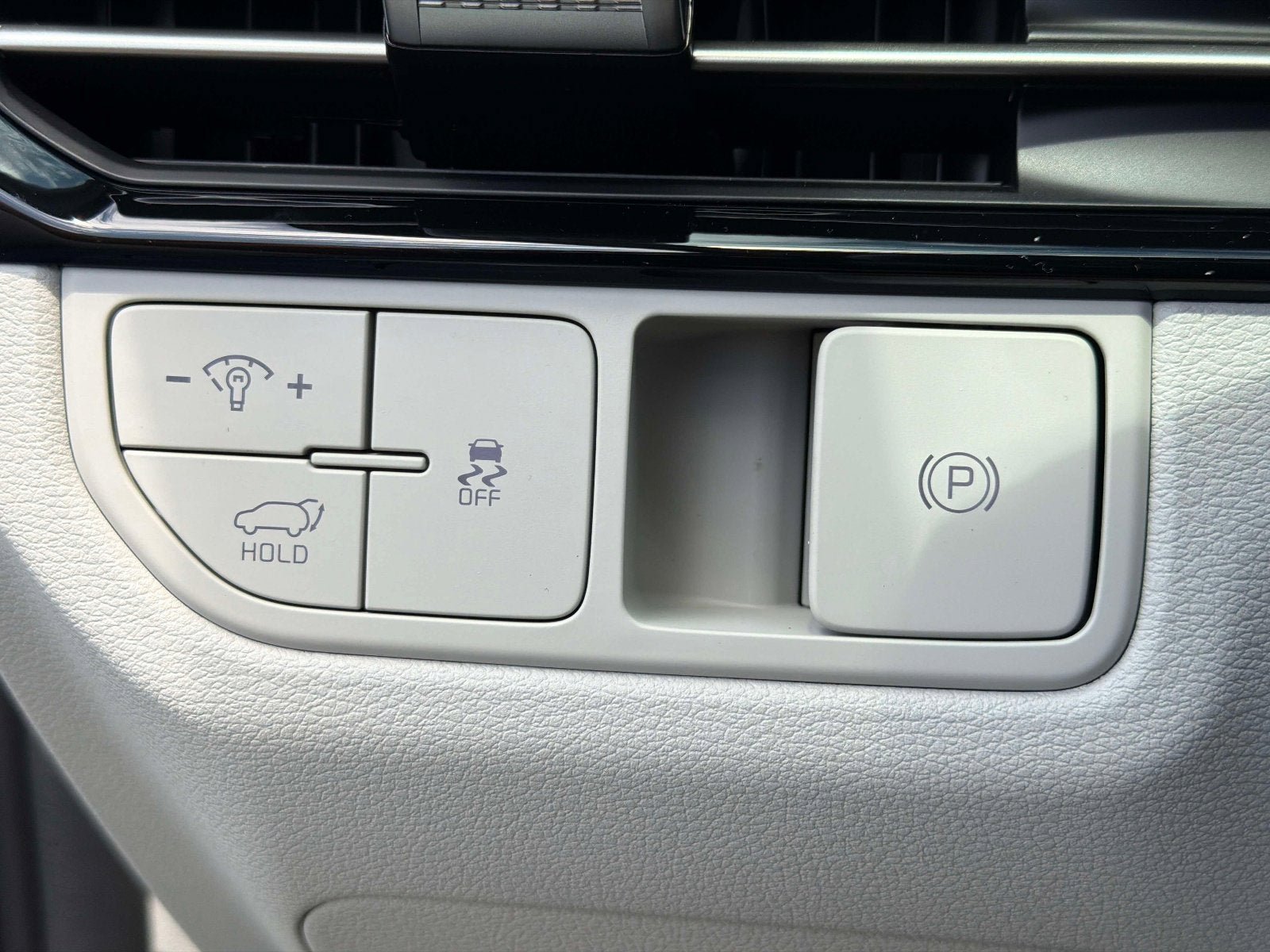 New 2026 Kia Sportage SX FWD image 30