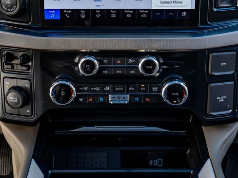 Used 2026 Ford F450 Platinum w/ Platinum Plus Package image 27