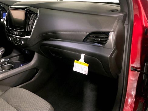 Used 2023 Chevrolet Traverse LT w/ Midnight/Sport Edition image 19