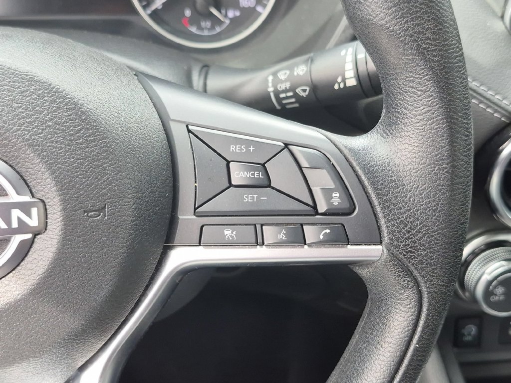 Used 2025 Nissan Sentra SV FWD image 22
