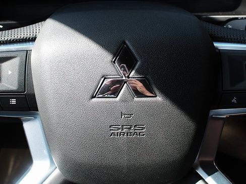 New 2025 Mitsubishi Outlander SEL image 15