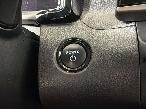 Used 2025 Toyota Camry LE FWD image 14