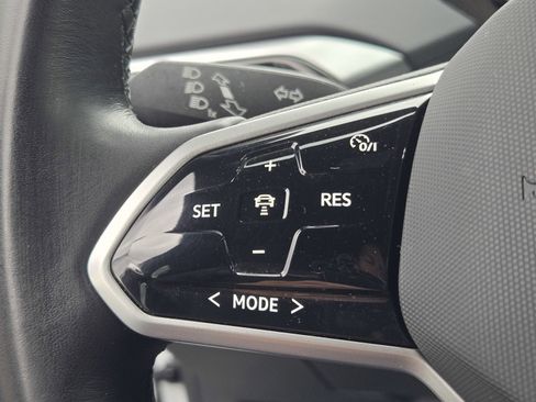 Used 2022 Volkswagen ID.4 Pro image 21