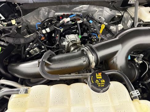 Used 2025 Ford F150 STX w/ Equipment Group 201A FX4 AWD/4WD image 31