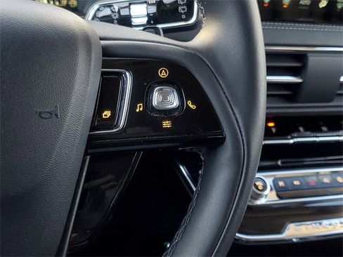 Certified 2023 Lincoln Corsair AWD w/ Equipment Group 101A image 18